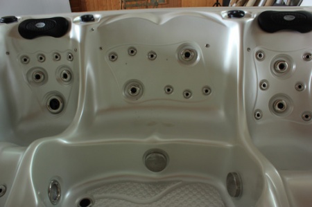 Гидромассажный бассейн Sunrans SR872 Гидромассажный бассейн Sunrans SR872